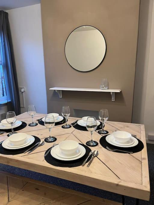Stylish Townhouse In Lincoln Villa Kültér fotó